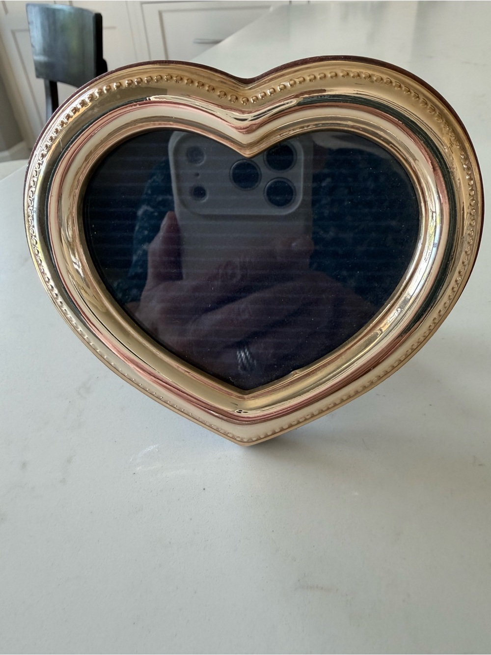 Heart-Shaped Gold Photo Frame - Picture 5 of 5